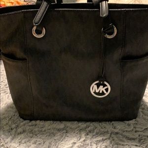 Michael Kors tote